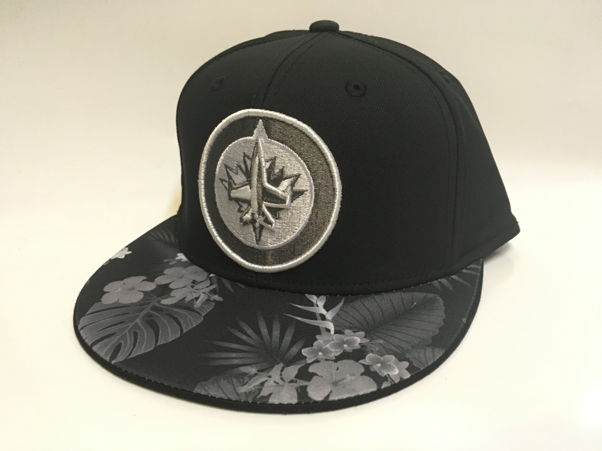 Winnipeg Jets čepice flat kšiltovka Hawaii Flat Flex