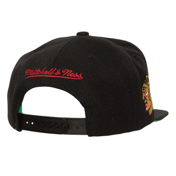 Chicago Blackhawks čepice flat kšiltovka NHL Triple Play Snapback