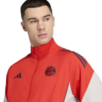 Bayern Mnichov pánská bunda Presentation red