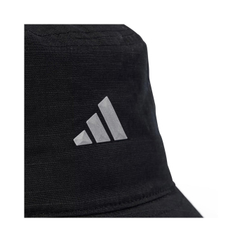 Mercedes AMG Petronas klobouk logo black F1 Team 2025