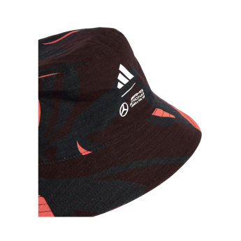 Mercedes AMG Petronas klobouk Summer F1 Team 2025